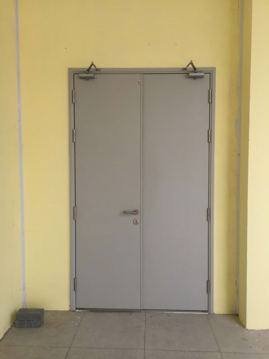 Lắp đặt cửa chống cháy tại Quận 12 - Có an toàn không